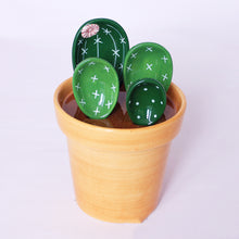 Carica l&#39;immagine nel visualizzatore di Gallery, Cucchiaio dosatore da cucina in ceramica a forma di cactus con base - Utensile domestico carino e funzionale
